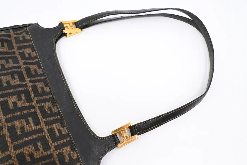 Fendi Shoulder Bag in Zucca Canvas