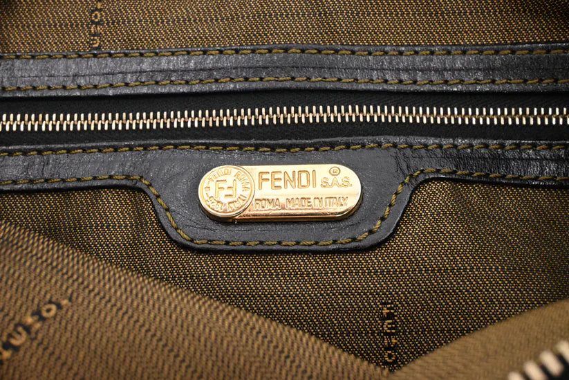 Fendi Shoulder Bag in Zucca Canvas