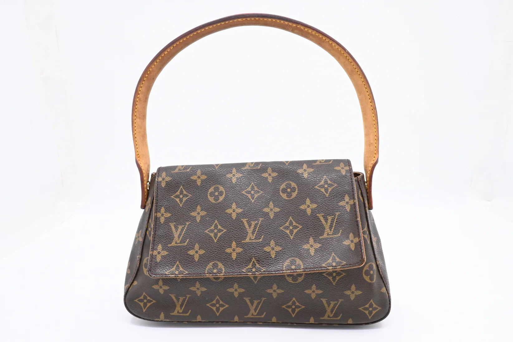 Louis Vuitton Looping PM in Monogram Canvas
