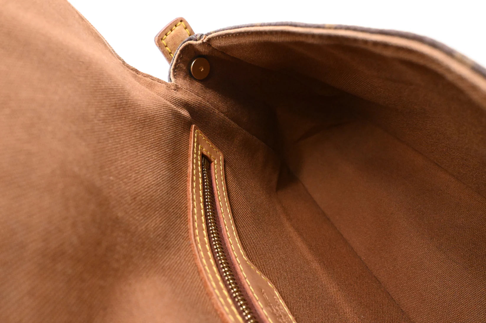 Louis Vuitton Looping PM in Monogram Canvas