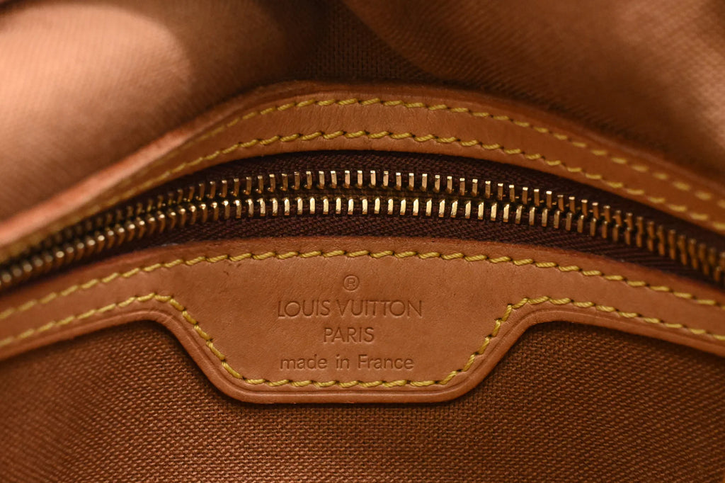 Louis Vuitton Looping PM in Monogram Canvas